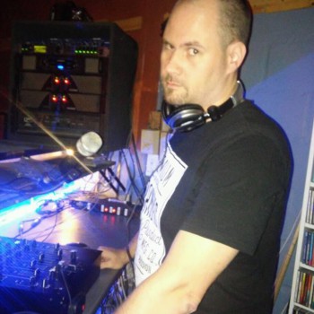 31955987_632661800404566_6130687956702199808_n